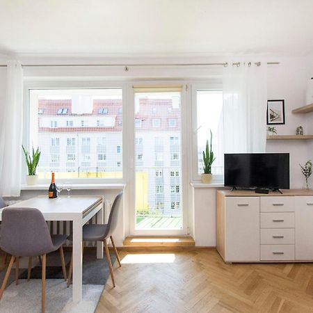 Beach Station Apartment Brzezno Гданьск Экстерьер фото